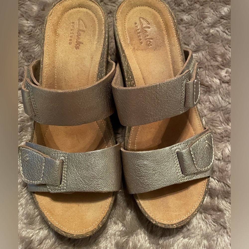 Clark’s wedge sandals with 1 1/2 heel. Great condition ! Gold color - Picture 2 of 3